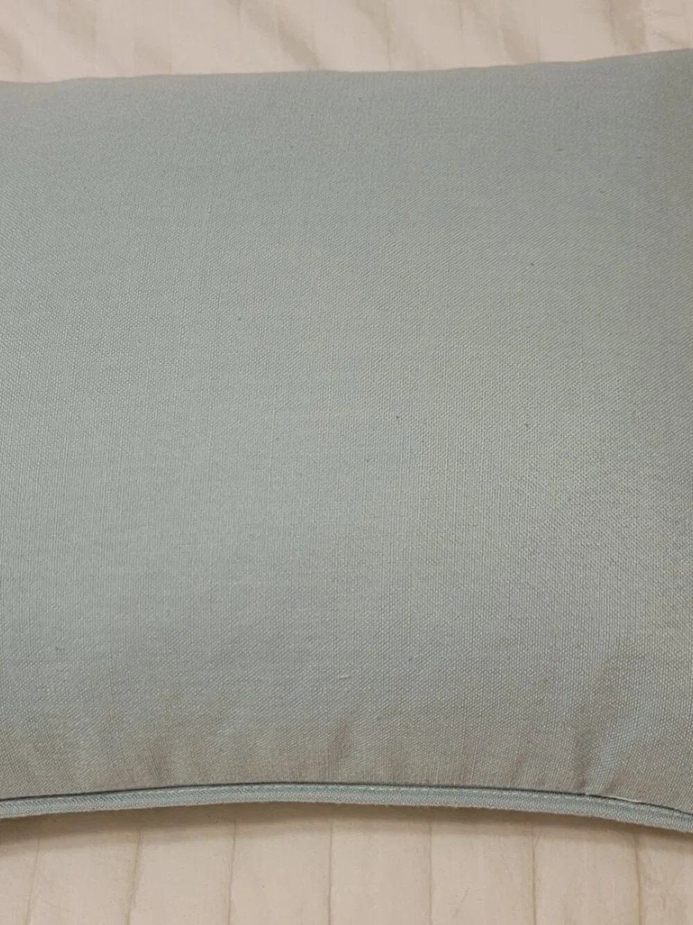 N/A bed pillow